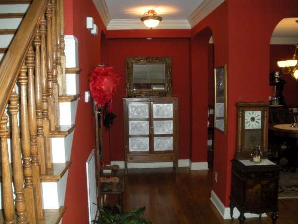 Downstairs hallway at Haynes Bed and Breakfast